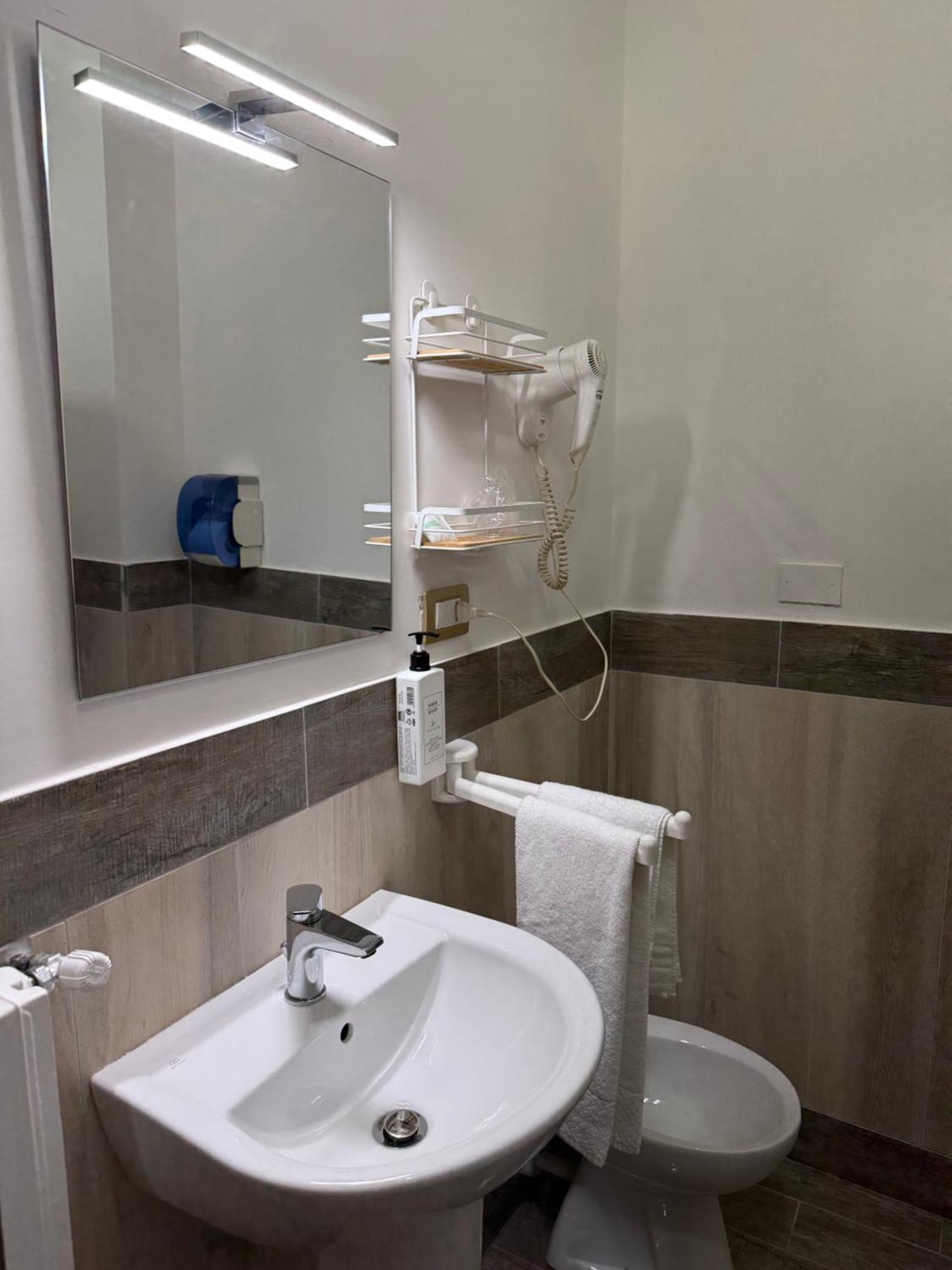 Cristal Hotel マノカルツァーティ エクステリア 写真